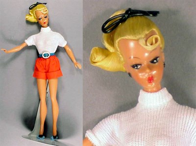 Lot 104 - Blonde 7 1/2 Inch Bild-Lilli Hair in original...