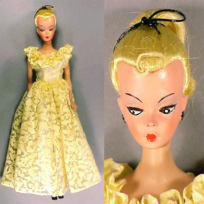 Lot 118 - Blonde 11 1/2 Inch Bild-Lilli Hair in original...