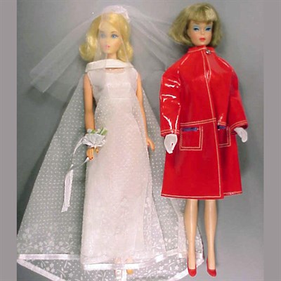 Lot 46 - Blonde Flip Twist 'n' Turn Barbie High color,...