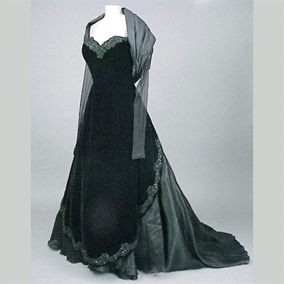 Lot 229 - Vicki Tiel Black Velvet Ball Gown French,...