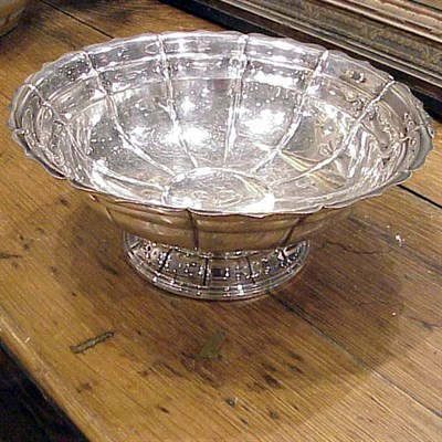 Lot 463 - Continental Silver Center Bowl The flattened...