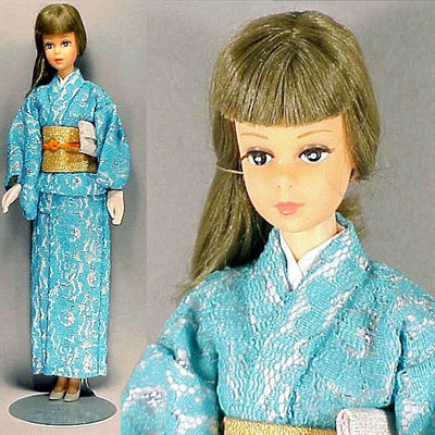 Lot 37 - Japanese Brunette Francie Original hair string,...
