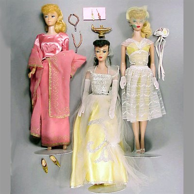Lot 4 - Two #5 Ponytail Barbies Comprising a blonde...
