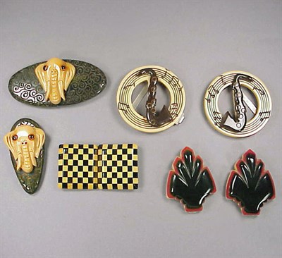 Lot 622 - Group of Bakelite Articles Comprising four...