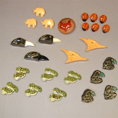 Lot 631 - Miscellaneous Group of Bakelite Buttons...