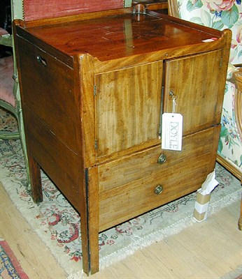 Lot 461 - George III Mahogany Bedside Commode
