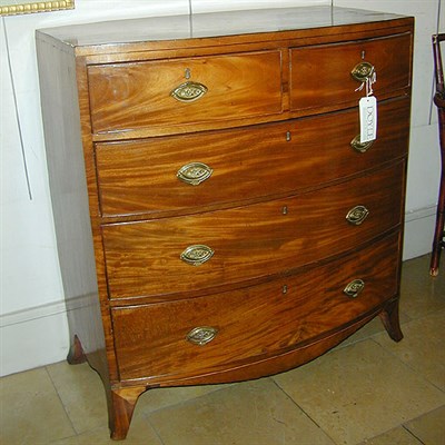 Lot 378 - George III Bow-Front Chest of Drawers