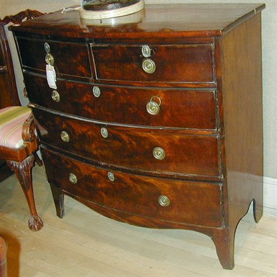 Lot 288 - George III Mahogany Bow-Front Chest of Drawers