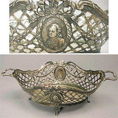 Lot 317 - Continental Silver Center Bowl The two-handled...
