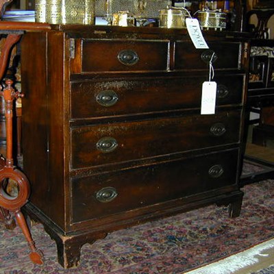 Lot 327 - Georgian Style Mahogany Bachelor's Chest