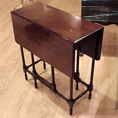 Lot 349 - Georgian Style Mahogany Gate-Leg Table