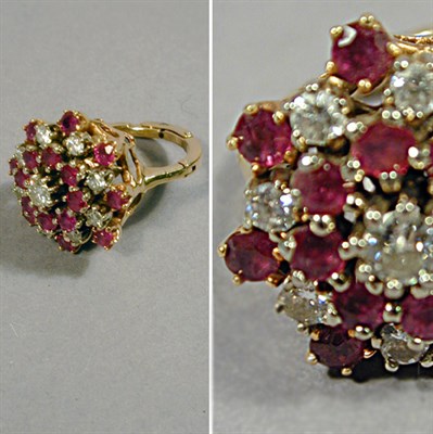 Lot 202 - Ruby and Diamond Cluster Ring 14 kt. yellow...