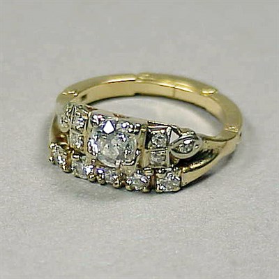 Lot 198 - Diamond Wedding Set 14 kt. yellow gold,...