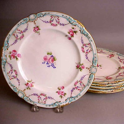 Lot 559 - Set of Six Minton Porcelain Dessert Plates...