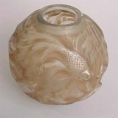 Lot 273 - Lalique Formose Glass Vase Decorated in relief...