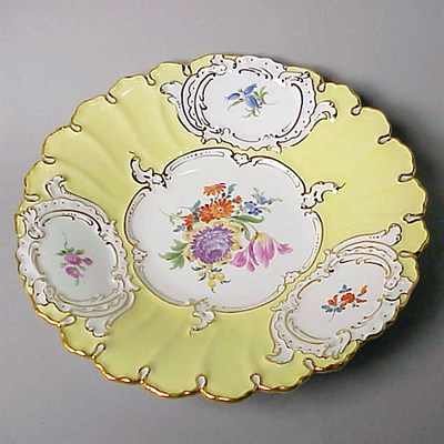 Lot 393 - Set of Six Meissen Porcelain Gilt-Decorated...