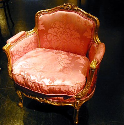Lot 423 - Louis XV Style Gilt Carved Wood Salon Suite...