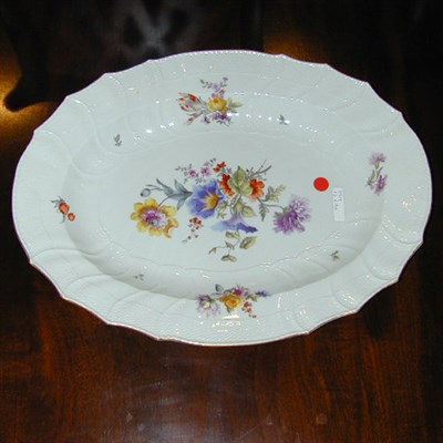 Lot 665 - KPM Porcelain Platter