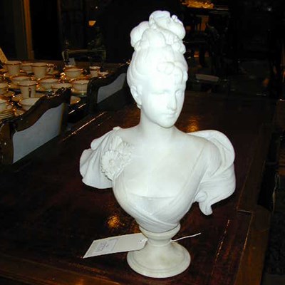 Lot 313 - Art Nouveau Marble Bust