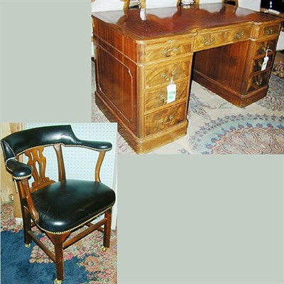 Lot 309 - Georgian Style Leather Inset Mahogany Pedestal...