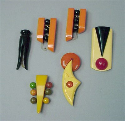 Lot 335 - Miscellaneous Group of Six Bakelite Dress...