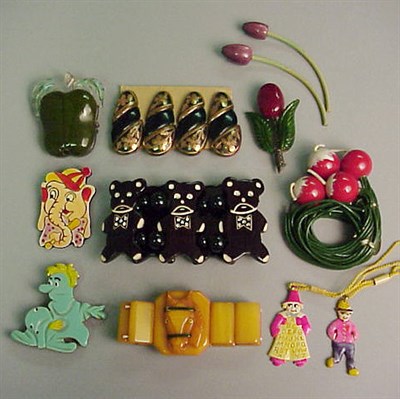 Lot 584 - Miscellaneous Group of Bakelite and Molded...