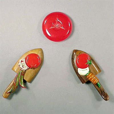 Lot 430 - Two Bakelite and Wood Brooches Each depicting...