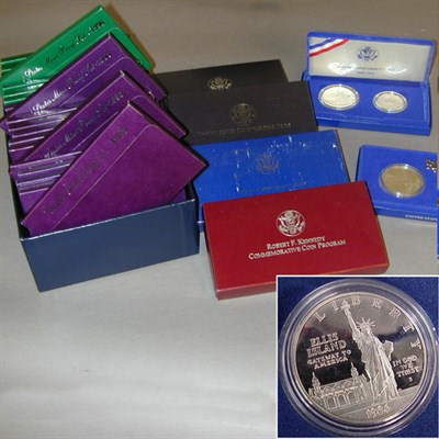 Lot 17 - United States Proof Sets Lot of sixteen Proof...