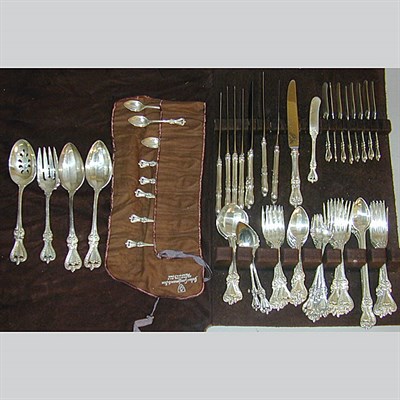 Lot 368 - Towle Sterling Silver Flatware Service...