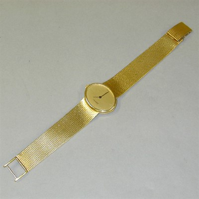 Lot 315 - Lady's Wristwatch 18 kt. yellow gold, the...