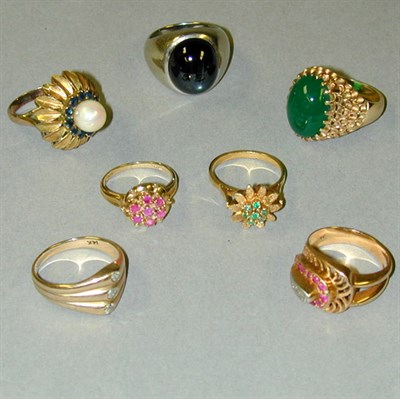 Lot 98 - Seven Assorted Gold and Stone Rings 14 kt....