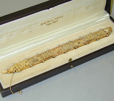 Lot 395 - Antique Etruscan Style Gold Bracelet 18 kt....