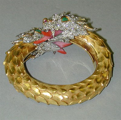 Lot 370 - Pave Diamond Double Dragon Cuff Bracelet 18 kt....