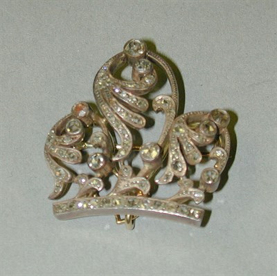 Lot 199 - Antique Rose Diamond Pin Yellow gold base with...