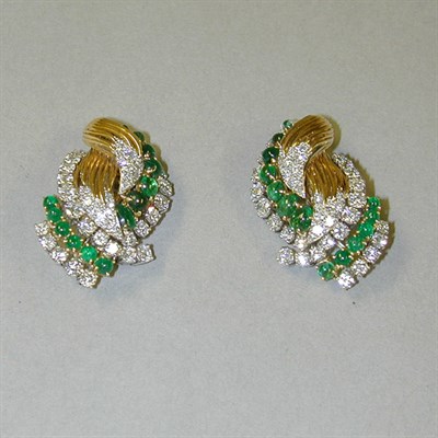 Lot 387 - Pair of Emerald and Diamond Earclips 18 kt....