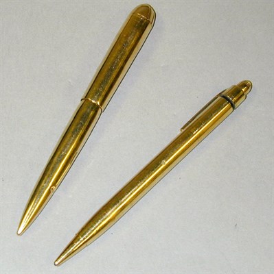 Lot 211 - Gold Pen and Pencil Set 14 kt. yellow gold,...