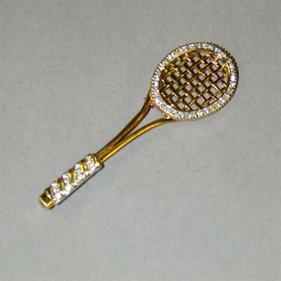 Lot 131 - Gold and Diamond Tennis Racket Pin 18 kt....