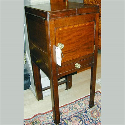 Lot 249 - Georgian Style Mahogany Beau Brummel
