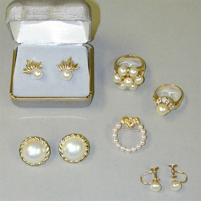 Lot 144 - Lot of Assorted Cultured Pearl Jewelry 14 kt....