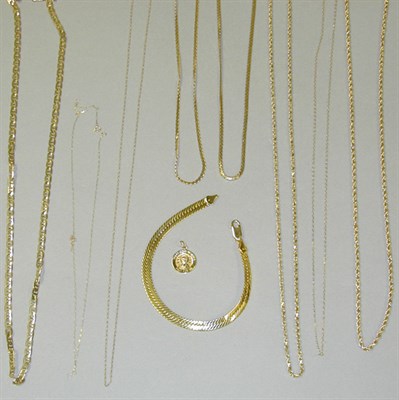 Lot 85 - Lot of Assorted Gold Chains 14 kt. yellow gold,...