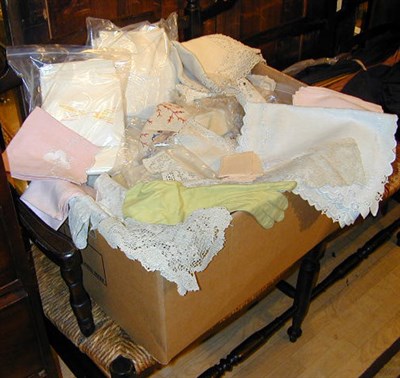 Lot 333 - Group of Linens and Fabrics