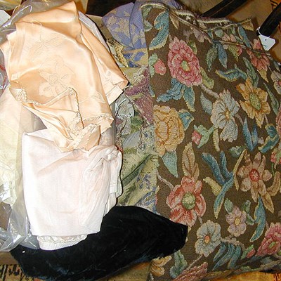 Lot 387 - Group of Fabrics