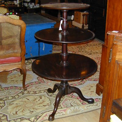 Lot 524 - George II Style Mahogany Three-Tier Dumbwaiter