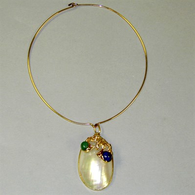 Lot 67 - Gold Torque and Pendant 14 kt. yellow gold,...