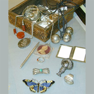 Lot 270 - Lot of Assorted Silver and Metal Jewelry