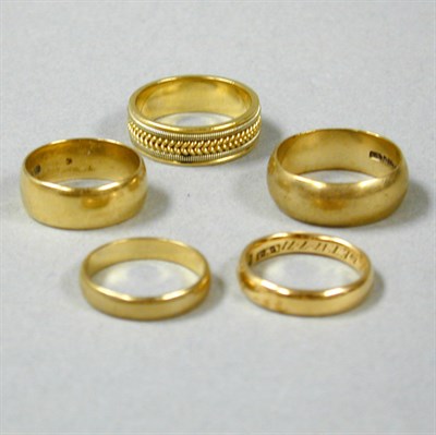 Lot 275 - Five Assorted Gold Wedding Bands Yellow gold,...