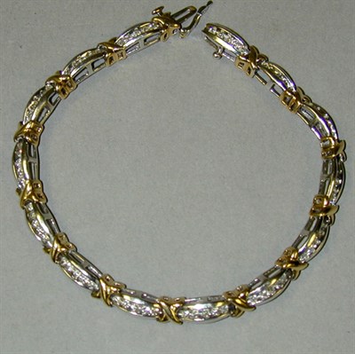 Lot 179 - Diamond Bracelet 14 kt. white gold, composed...