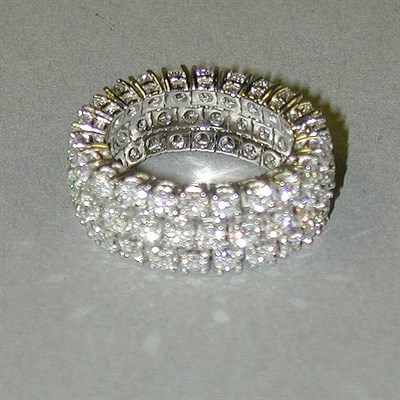 Lot 281 - Flexible Diamond Band 18 kt. white gold,...