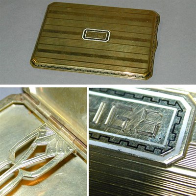 Lot 124 - Gold Cigarette Case 14 kt. yellow gold, of...