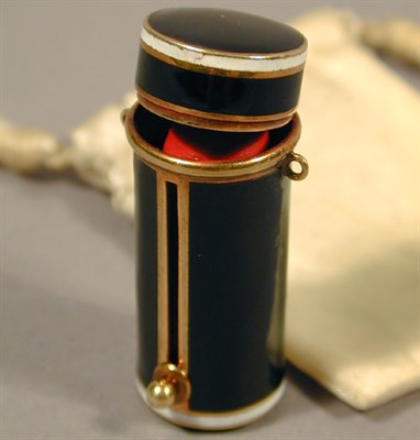 Lot 139 - Black Enamel Lipstick Case 14 kt. yellow gold,...